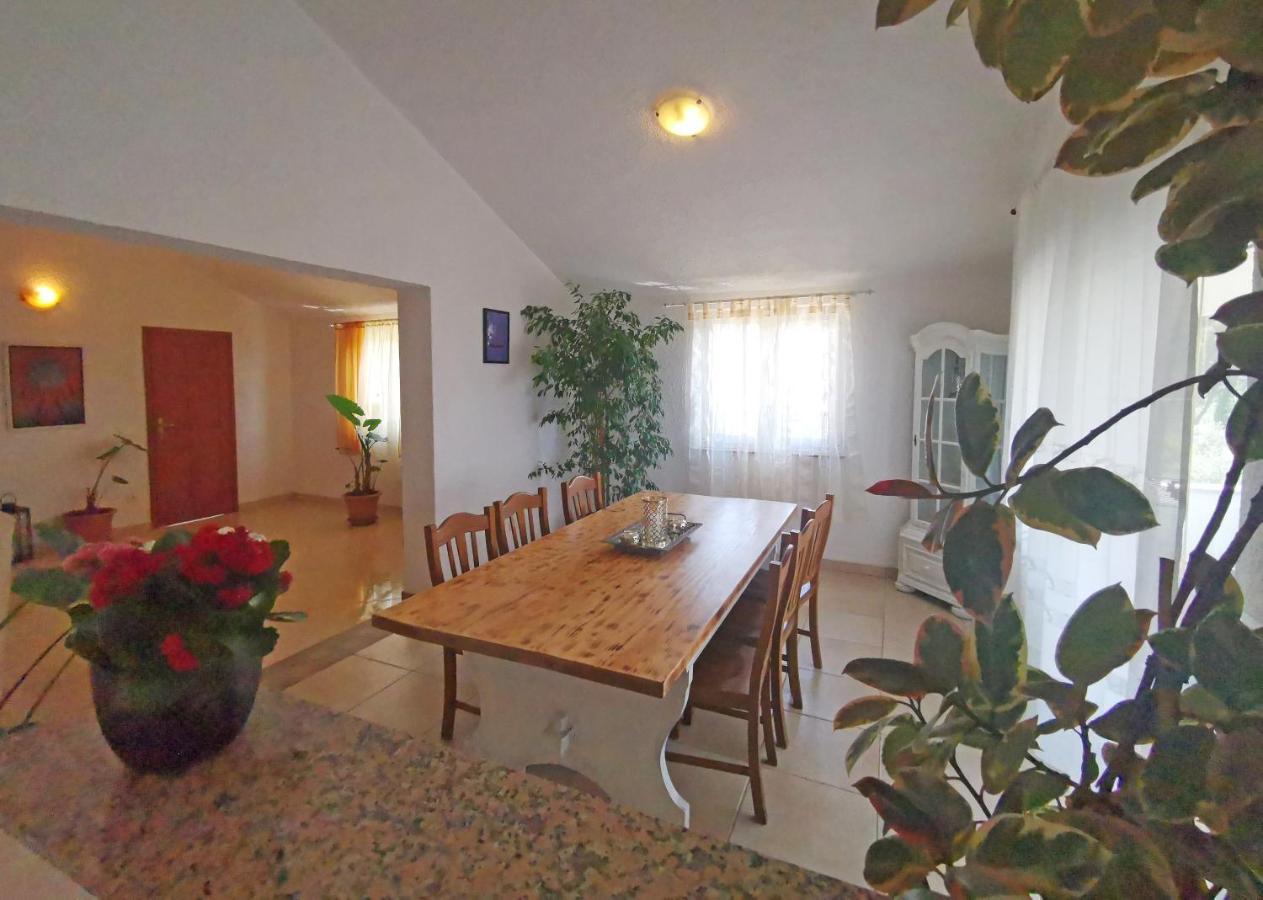 Apartman Luna Sveti Lovreč Pazenatički Extérieur photo